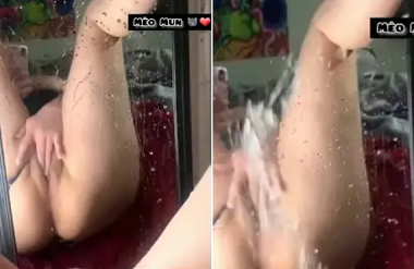 Móc lỗ hỏng và phun nước