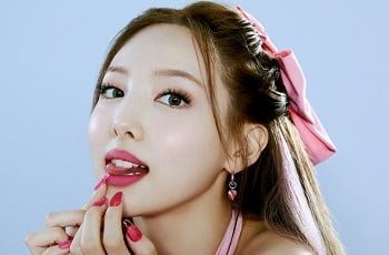 Clip Nayeon TWICE xuất hiện trong bộ phim người lớn